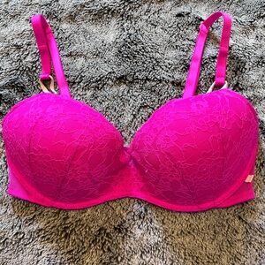 Victoria’s Secret Padded No Wire Bra